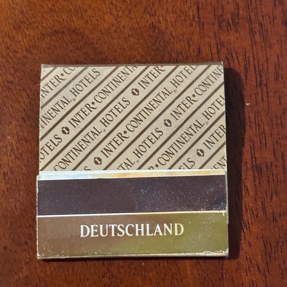 Vintage Matchbook Deutschland Inter Continental Hotels Lufthansa Wood ** FLAWS